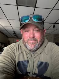 He wants to be famous so bad to bad hes