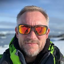 Jon Beardmore's Instagram, Twitter & Facebook