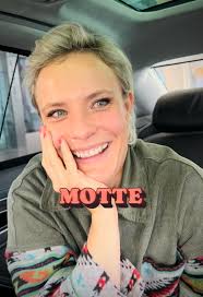 SCHARFE PASTE 🍣FINE-Witz😂Für mehr LACHEN!#seraphinakalze #witzig #lustig  #lachen #lol #humor #wasabi #gutelaune #spaß #lachenistgesund