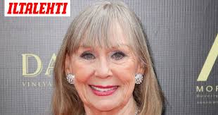 Tunteita ja tuoksuja -tähti Marla Adams