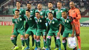 أعلن جمال بلماضي، مدرب المنتخب الجزائري لكرة القدم، قائمة اللاعبين المعنية بالمشاركة في المعسكر الإعدادي، والمباريات الودية المقررة بشهر يونيو/حزيران المقبل. Ù…Ø­Ø±Ø² ÙˆØ¨Ù„Ù‚Ø¨Ù„Ø© Ø¹Ù„Ù‰ Ø±Ø£Ø³ Ù‚Ø§Ø¦Ù…Ø© Ø§Ù„Ø¬Ø²Ø§Ø¦Ø± ÙˆØ§Ø³ØªØ¨Ø¹Ø§Ø¯ ÙˆÙ†Ø§Ø³ ÙˆØ¨ÙˆØ¯Ø§ÙˆÙŠ