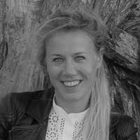 600+ "Suzanne Der" profiles