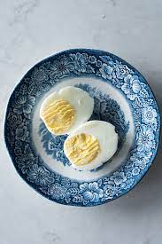 Apr 14, 2019 · my tips for boiling eggs at high altitude: High Altitude Hard Boiled Eggs Mountain Mama Cooks