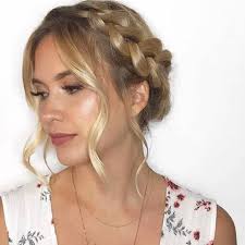 #halo braid #braid #updo #female #hair #highlights #blonde highlights #hairbun #hair bun. How To Style A Halo Braid According To A Professional Hair Com By L Oreal