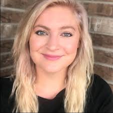 Looking to grow your career? Angie Mutz, one of our Field Recruiting  Managers, shares how EquipmentShare is opening doors for team members ready  to take the next step. Whether you're mechanically… |