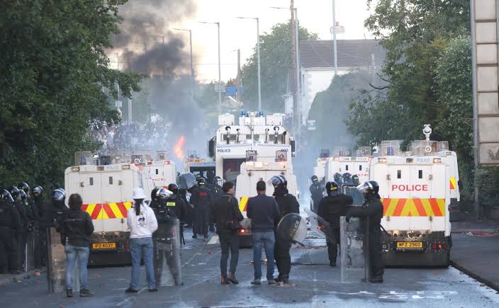 Northern Ireland suffers second night of unrest as rioters attack police | UTV | ITV News
