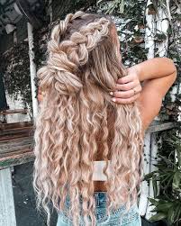 They are the high and low ponytails as well as they are also neat and messy ponytail. Pin On Braids