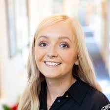 Jonathan Mena's Instagram, Twitter & Facebook