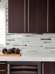 Hgtv S Top 10 Eat In Kitchens Contemporary Kitchen Backsplash Modern Kitchen Backsplash Kitchen Design Trends