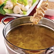 Fondue Au Vin Blanc Et Satays Recette Fondue Fromage Recette Fondue Et Fondue Bourguignonne