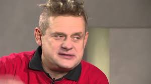 Ostatnio w sieci pojawiło się niepokojące zdjęcie kazika w masce tłenowej. Kultowe Rozmowy Kazik Staszewski Youtube