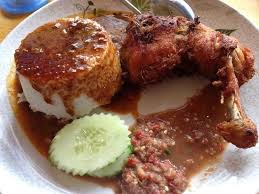 That's fine coz i always prefer to use my hand whenever eating rice. Must Try The Nasi Kukus Ayam Goreng Review Of Restoran D Selera Kelate Miri Malaysia Tripadvisor