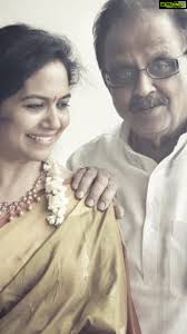 Singer Sunitha Upadrashta HD Instagram Photos and Wallpapers October 2022