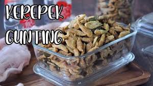 Kuih gunting @ kerepek gunting : Kuih Gunting Kerepek Gunting Rangup Resepi Sukatan Cawan Mesti Cuba Edisi Niaga Qasey Honey