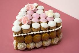 Gateau Tout Chou Un Coeur En Choux Beau Gateau Meilleurs Gateaux De Mariage Gateau De Mariage Au Chocolat
