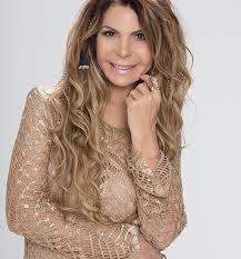 Elba is know for her explosive performances and to many brazilians her energy and flamboyant personality is compared to that of madonna and tina turner. Elba Ramalho Photos 38 Of 81 Last Fm