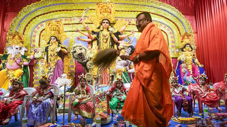 West Bengal Fire Department Issues Notices to Three Kolkata Durga Puja Committees Over Safety Lapses