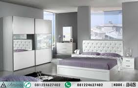 Ruang keluarga, ruang makan dan dapur menjadi satu ruangan yang terbuka memberi kesan luas dan posisi ruang makan yang central sangat memudahkan untuk ke dapur maupun ke ruang keluarga. Tempat Tidur Mewah Untuk Kamar Utama Ranjang Pengantin Kompasiana Com