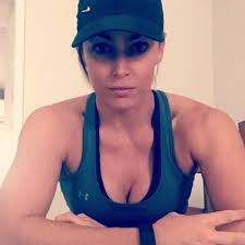 Lorna Bell (@Lornylou)