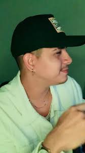 El precio de tu error (sonido en vivo) Con cariño para todas esas personas  que pidieron una versión mas completa de esta canción . @luisalfonso  @posadarecords_ @jorgeluishortua ...