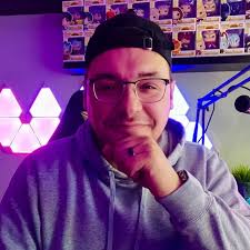 A man instantly regretted his decision to mod his old Switch into the  “world's slowest iPhone” It takes 20 minutes to boot, doesn't open any  apps, and constantly crashes