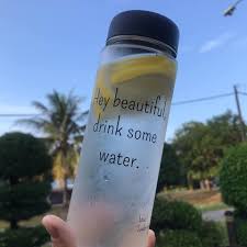 1) air perahan lemon yang dicampur di dalam air panas / suam boleh membantu mengatasi masalah pencernaan. Wanita Ini Kongsi Khasiat Minum Lemon Waktu Pagi Yang Ramai Tak Tahu Jadikan Anda Sihat Kurus Kekal Awet Muda Hijabista