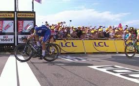 Luis lucho herrera made waves in european cycling by winning the stage as part of an amateur team in 1984, aged just 23. Colombia En El Tour De France Tdf 1984 Stage 17 Grenoble Alpe D Huez 151 Km