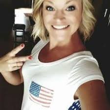 Jen Stroschein's Instagram, Twitter & Facebook