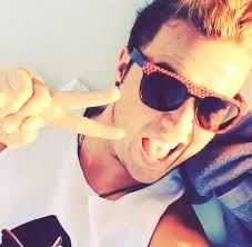 Mario Gotze On Instagram 3 He Totally Deserves A Vacation Mario Gotze Square Sunglass Mario