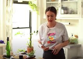 As a frequent contributor to bon appetite magazine, she can be seen in relation to fellow contributor andrew knowlton. Alison Roman And The Problem With Not Giving A F Ck