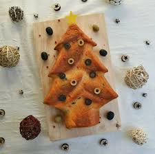 Cake A La Pulpe De Tomate Olive Noire Et Emmental Le Pays Des Gourmandises