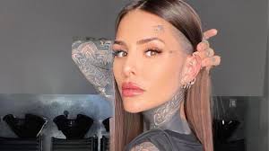 Furioso descargo de rebecca fox, la joven a la que cande tinelli le copió los tatuajes: El Picante Comentario De L Gante A Cande Tinelli Que Impacto En Las Redes Agarrate Coti Mdz Online