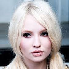 And it's that versatility that makes blonde hair so universally this pale and sandy yellowish tone is deeply flattering against a range of skin tones, including heard's rosy ivory. What Hair Color Is Best For Brown Eyes And Fair Skin Blonde Hair Brown Eyes White Blonde Hair Hair Pale Skin