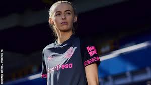 Everton fc official soccer gift mens 1982 home kit retro shirt. Everton Kit Launched By Ladies Squad In Premier League First Bbc Sport