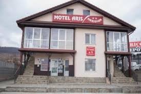 Situată la ieșirea din piatra neamț, la poalele dealurilor, pensiunea ambiance vă oferă o oază de liniște, verdeață și aer proaspăt. Hotels SÄvinesti Romania Hotels In SÄvinesti Hotels Booking Esky Eu