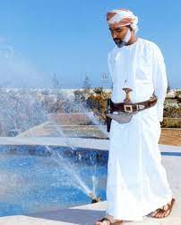 qaboos قابوس on instagram حساب qaboos 7 يعرض صور صاحب الجلالة الحديثة و القديمة ق sultan qaboos my prince charming sultan oman