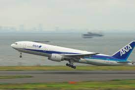 File:ANA B777-281(JA8967) take off @HND RJTT (1315950946).jpg - Wikimedia  Commons