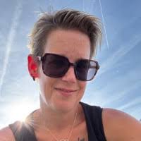 20+ "Bianca Mares" profiles