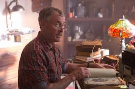 F5 Colunistas Tony Goes Depois De Decadas Como Coadjuvante John C Mcginley Protagoniza Uma Serie Comica 23 11 2018