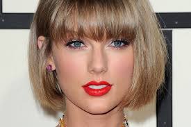 Taylor swift makeup taylor swift music taylor swift hot celebrity makeup celebrity photos red carpet makeup hair transplant world's most beautiful phone wallpapers. Taylor Swift Before And After The Skincare Edit