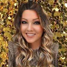 Hello, my name is James Kinner. I'm a former NFL player and have spent my  entire life in the gym, dedicated to health, fitness, and performance. When  it comes to nutrition, I