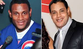During the 1998 season, sosa was right behind mark mcgwire for the record owned by roger maris of 61 home runs. New Pale Skinned Photo Of Ex Chicago Cubs Slugger Sammy Sosa Draws Comparisons To Michael Jackson New York Daily News