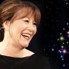 Lori Raub's Instagram, Twitter & Facebook