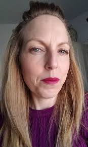 Fake Theresa Caputo Profile and Scam Warnings