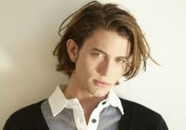 Coupe mi long effilé dégradé. Coupe De Cheveux Homme Zoom Sur Les Coiffures Les Plus Tendances