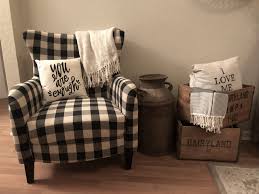 Black And White Checkered Decor Ideas Black And White Buffalo Checkered Accent Chair With Rustic Decor Black Accent Chair Accent Chair Decor Checkered Decor