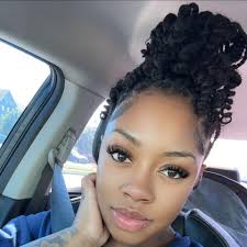 What are some affordable, good, and safe options for a hotel