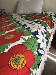 More than 451 hippie bedspread at pleasant prices up to 17 usd fast and free worldwide shipping! 70 S Flower Power Bedspread Mod Bedding Hippie Fringe Etsy Queen Bedspread Hippie Bedding Bed