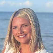 Erica Abbott's Instagram, Twitter & Facebook