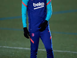 Фернандес матеус / matheus fernandes. Matheus Fernandes Hits Out At Koeman Over Lack Of Game Time At Barcelona Barca Blaugranes